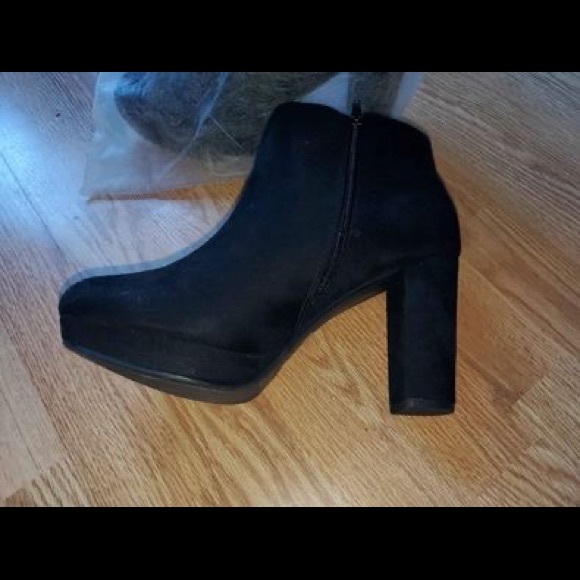 Boots - Picture 2 of 3